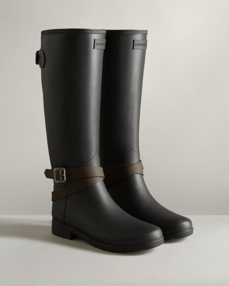 Black / Chocolate Women's Hunter Refined Slim Fit Adjustable Tall Rain Boot Adjustable Rain Boots South Africa | 9VNLX2U