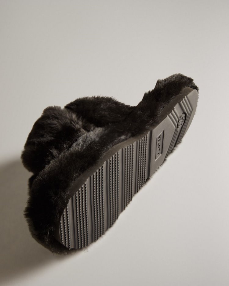 Black Women's Hunter Faux Fur Flatform Crossover Slide Slides South Africa | 9263OWK