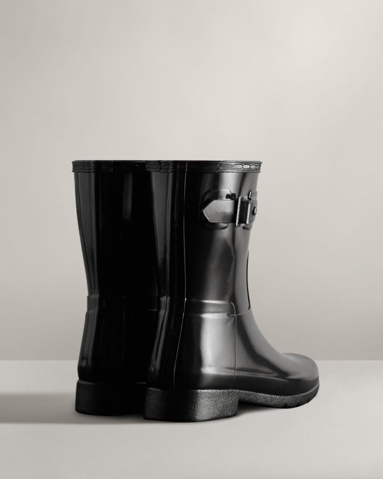 Black Women's Hunter Refined Slim Fit Short Gloss Rain Boot Short Rain Boots South Africa | BBFWRLN