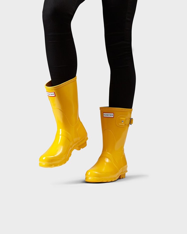 Yellow Women's Hunter Original Short Gloss Rain Boot Short Rain Boots South Africa | 91D0UA1