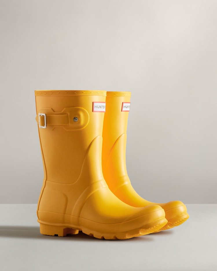 Yellow Women's Hunter Original Short Rain Boot Short Rain Boots South Africa | BE4JHML